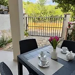 בית נופש Pepi House *